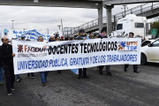 Docentes universitarios cumplen con un paro nacional tras rechazar propuesta salarial
