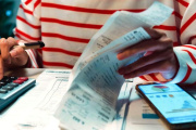 El nivel de deuda de las familias volvió a aumentar y llegó al 18% en julio