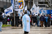 La oposición criticó a la Corte por el fallo que dejó sin límites la venta de tierras a extranjeros y llamó a otra movilización
